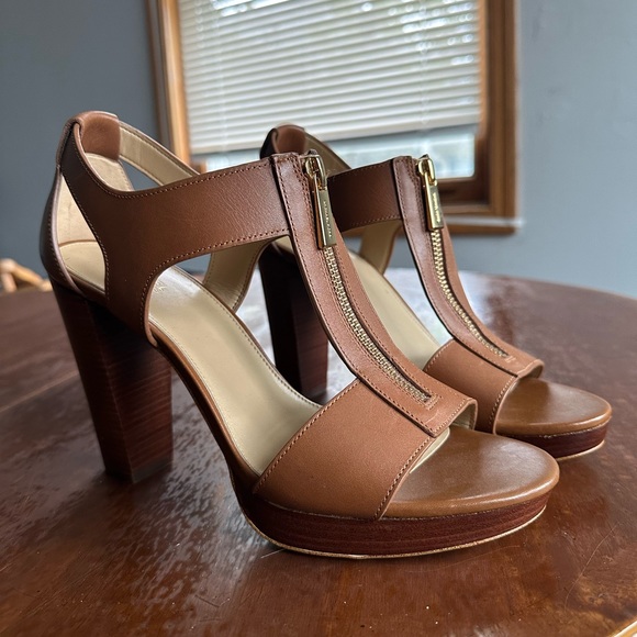 MICHAEL Michael Kors Shoes - Michael Kors Brown Leather Berkley T Strap Heels Size 9